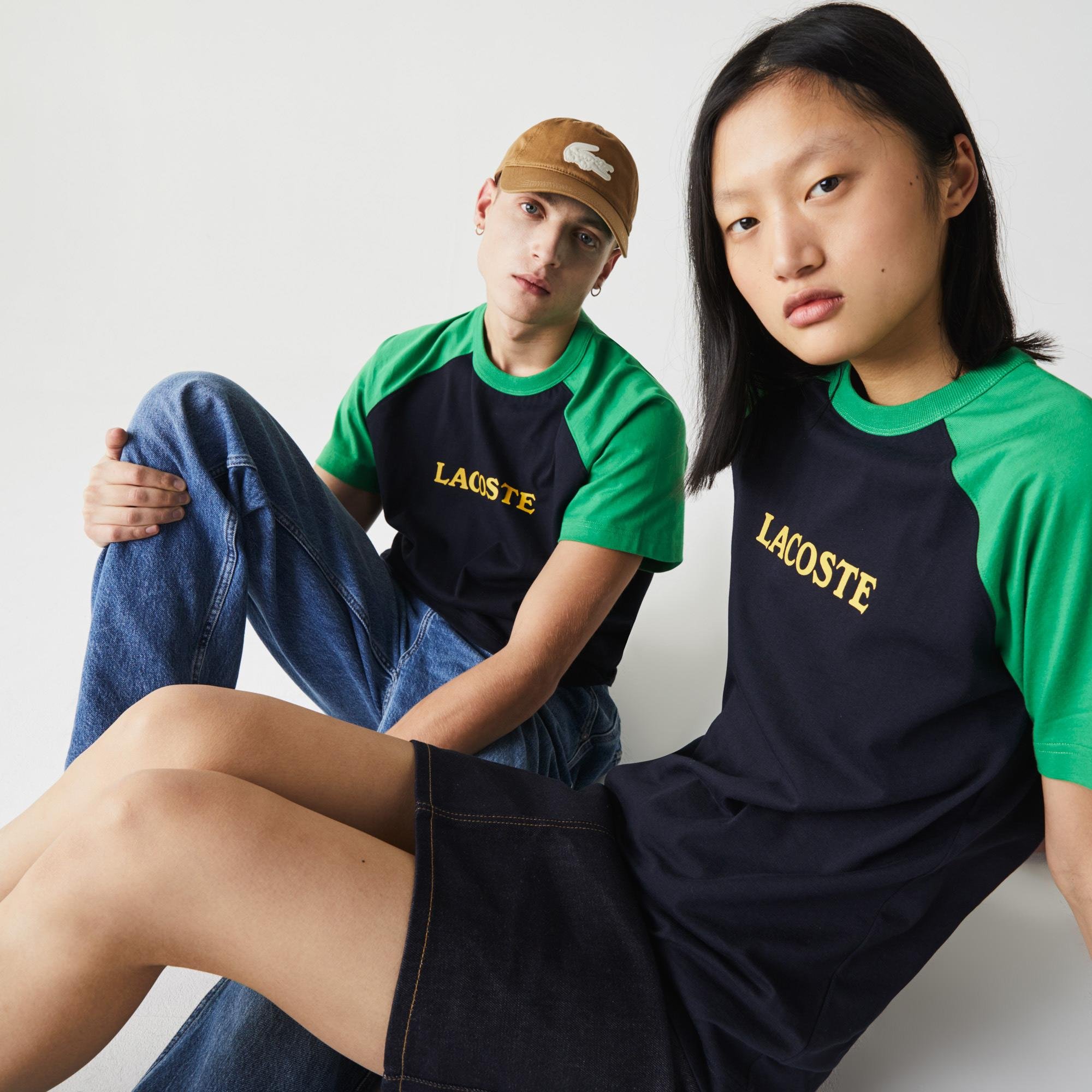 Lacoste L!VE Unisex bavlněné tričko s dvoubarevnými nápisy