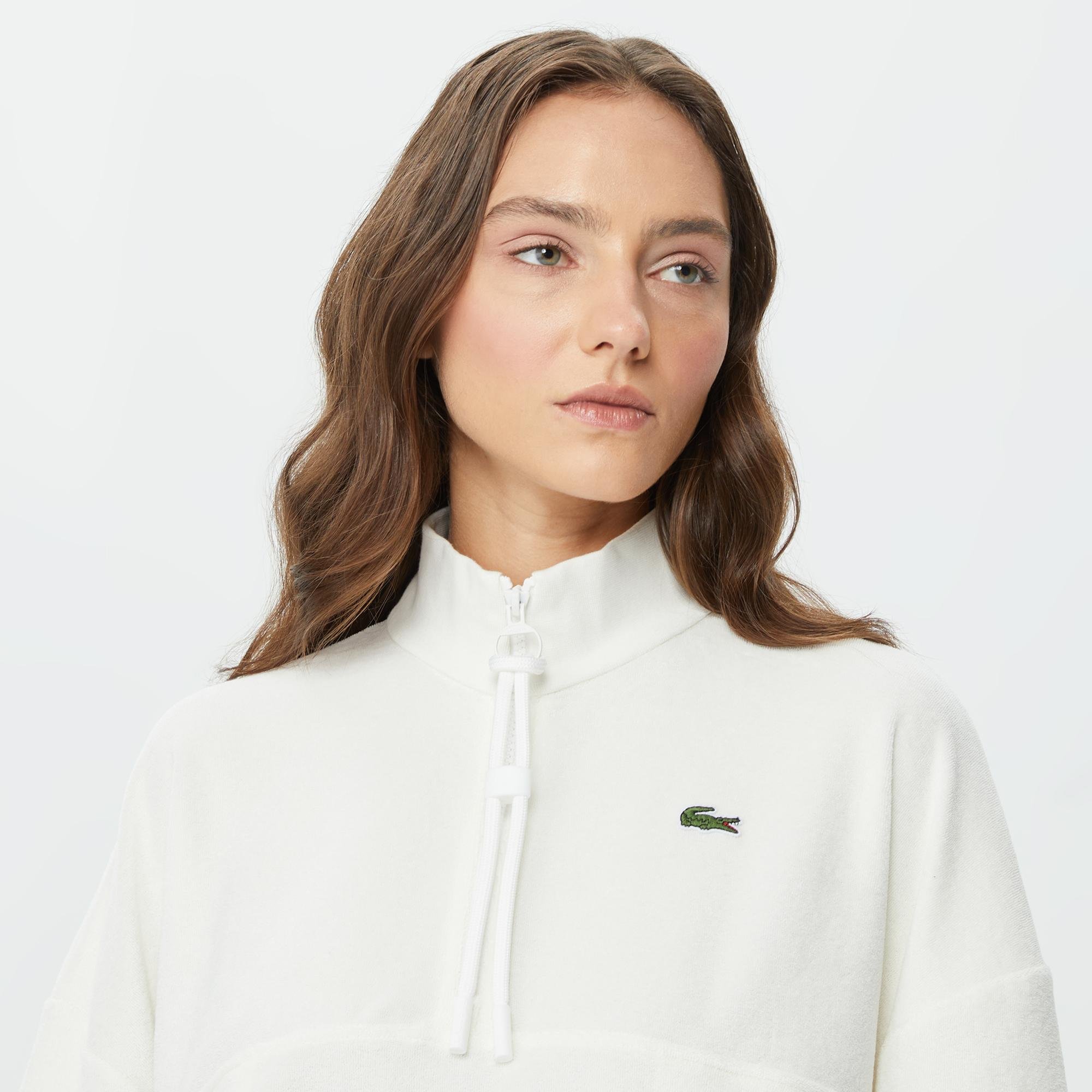 Lacoste Kadın Oversize Yarım Fermuarlı Beyaz Sweatshirt. 4
