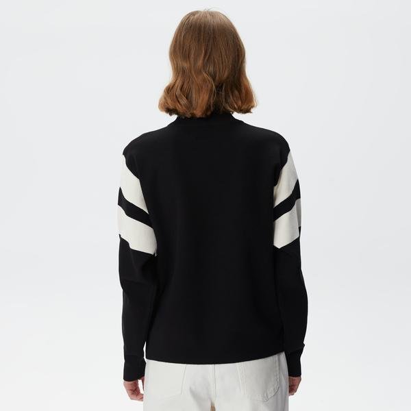 Lacoste светр жіночий  розслаблений крій